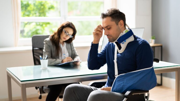 injury compensation lawyer Sydney
